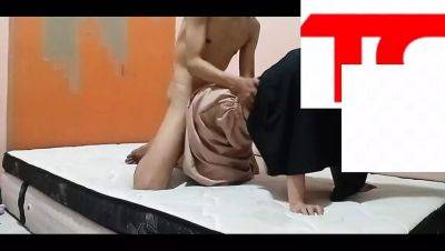 Ex-Girlfriend Surprise: Hot Hijab Indonesian Girl Invites Me to Her Boarding House for Creampie Fun - veryfreeporn.com - Indonesia