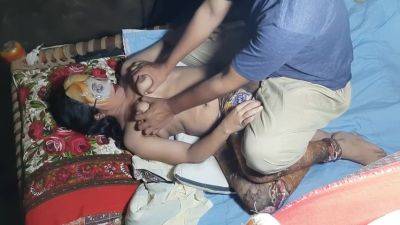 Hindi Sex - Hindi Sex - Pkgulnaz - Extreme Tight Ass Anal Sex In Hindi Desi Tight Gaand Chudai Aunty Ki, Ramu Naukar And Malkin Hindi - desi-porntube.com - India