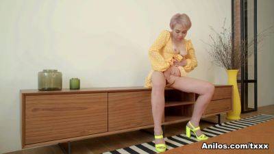 Bright And Beautiful - Viki Ray - Anilos - hotmovs.com