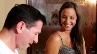 Tanned Skinny Teen 18+ Gave Masseur A Blowjob - hotmovs.com