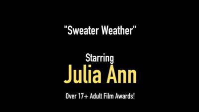 Finger Banging Busty MILF Julia Ann Pleasures her Wet Pussy - hotmovs.com