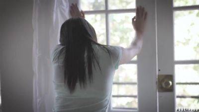 Teen 18+ Brunette Just Needed A Good Fuck Until She Cums, Even From Her Distant Cousin - hotmovs.com