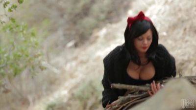 Snow White XXX An Axel Braun Parody - Scene 4 - hotmovs.com