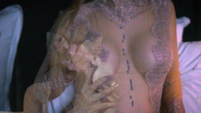 Money Trapped - hotmovs.com