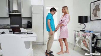 El Nino Polla - Zlata Shine & Jordi El Nino Polla team up for a hardcore MILF handjob & deepthroat frenzy - sexu.com