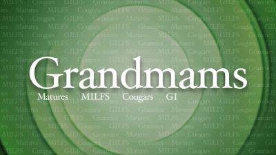 GrandMams: Miriam Sinn & Caroline Grace get a wild ride from Chris Dude's strap-on - sexu.com