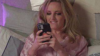 Charlie Forde - It's Naughty Blonde Charlie Forde Sexting & Squirting Before Going To Bed! - ah-me.com