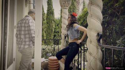 Luxe Lafox's tight Latina pussy filled with cum in HD First Creampie - sexu.com