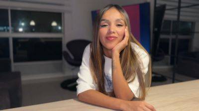 My Best Friend Shows Me Her Hidden Talents And I Show Her My Big Cock! - Samy Sun7 - hclips.com