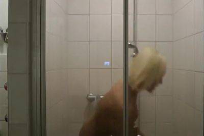 Milf Vs. Nerd Xi - hotmovs.com - Germany