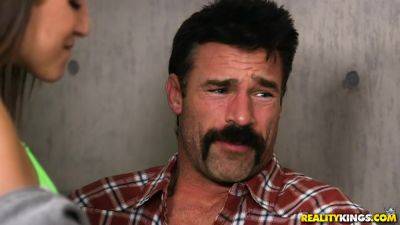 Jillian Janson - Charles Dera - Bad Bitches Break In - RealityKings with Jillian Janson, Charles Dera, Abella Danger - hotmovs.com