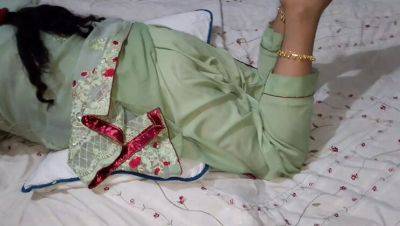 Big Ass Indian Desi Housewife Fucked Hard by Husband - Homemade Cuckold Sex - porntry.com - India