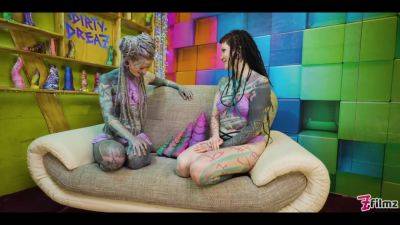 Dildo Stuffing Competition - hotmovs.com