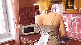 Sweetie Fox - Shinaryen - Fox Maid Cosplay Blowjob and Hard Doggys - ah-me.com