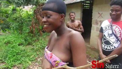 Step Brothers Fuck Two Hot African BBWs in Public Outdoor Farm - veryfreeporn.com - India - South Africa - Nigeria