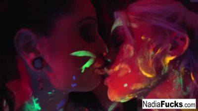 Nadia White - Ophelia Rain And Nadia White In Black-light Babes Suck Off Colorful Cock - hotmovs.com