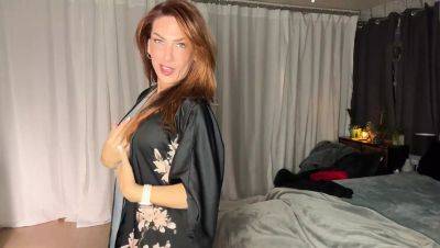 Redhead MILF TrophyWifeNat Teases in HD Solo JOI with Big Tits - veryfreeporn.com