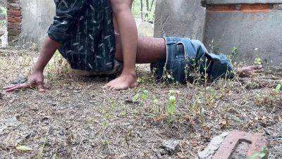 Hot Indian College Girl Fucked Hard by Black Indian Cock in Jungle - veryfreeporn.com - India