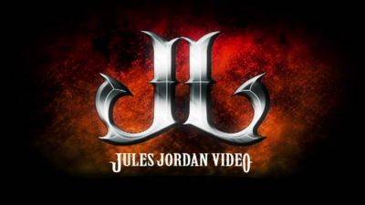 Jenna Ivory Loves Being In A DP Sandwich - Exclusive Scene - JulesJordan - hotmovs.com