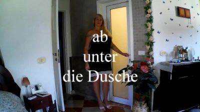 Have A Shower With Me - hclips.com