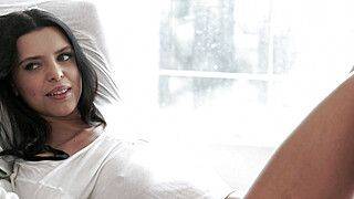 Kira Queen - Kira Queen of Sexy Intentions - ah-me.com