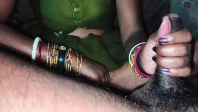 Desi Bhabhi Fucked Hard by Boyfriend with Big Black Cock in Sari - Indian Hot Sex - veryfreeporn.com - India