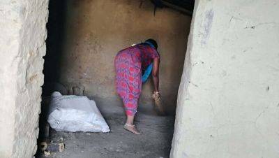 Bhojpuri Bhabhi Fucked Hard by Old Man in Night - Desi Mature Sex - porntry.com - India