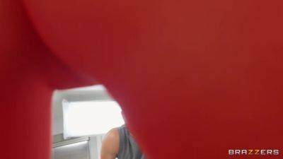 Intentional Cameltoe With Xander Corvus, Lauren Pixie - Brazzers - hotmovs.com