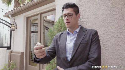 Bath Bombshell With Xander Corvus, Nicolette Shea - Brazzers - hotmovs.com