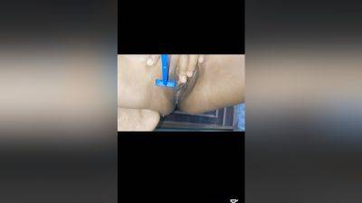 Desi Girl Cleaning Her Beautiful Pussy Hot Girl Xxx Video - desi-porntube.com - India