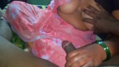 Village Aunty Blowjob - desi-porntube.com - India