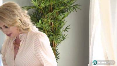 Kiki Daires Office Performance Review - hotmovs.com