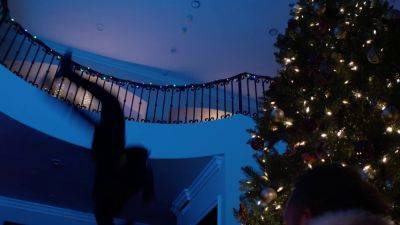 Mia Malkova - Mia Malkova's Mistletoe Kiss and Santa's Hard Cock in HD - sexu.com