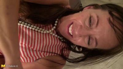 Sexy Mature Lady In Her Underwear Going Naked. - MatureNl - hotmovs.com - Usa