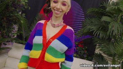 Breezy Bri Teen Bj & Pussy Submission, Scene #02 - hotmovs.com