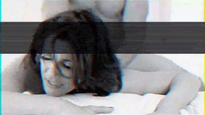 Linzee Ryder's Massive Jugs and Big Ass Get a Messy Cumshot - sexu.com