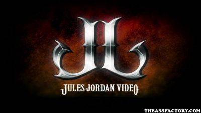 Nikki Sexx Gets A Big Black Dick In Her Ass - Exclusive Scene - JulesJordan - hotmovs.com