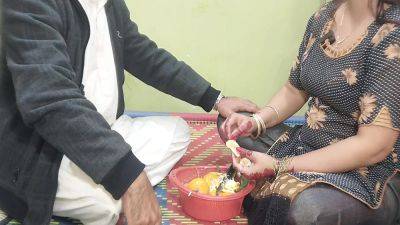 Hot Bhabhi Ko Dever Ni Orange Khela Ke Mast Chudai Ki Clear Dirty Talk - desi-porntube.com - India