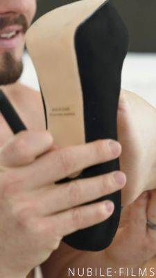 Theodora Day's Luscious Body gets a hardcore creampie on St. Patrick's Day - sexu.com