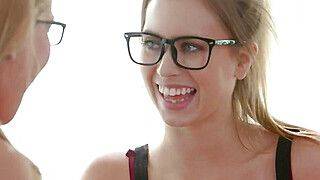 Jill Kassidy - Teen school nerds eating each other out - ah-me.com