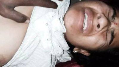 Village Girl Offers All Positions - Wet Pussy Creampie Fuck with 18-Year-Old Indian Teen - veryfreeporn.com - India