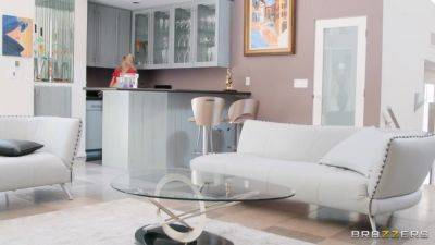 In A Rush With Jessa Rhodes, Zac Wild - Brazzers - hotmovs.com