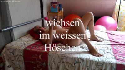 Wanking In White Panties - hclips.com