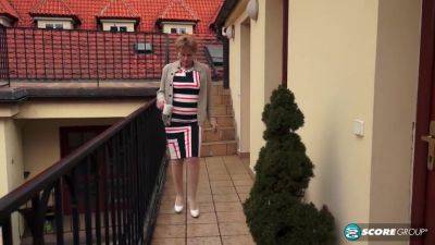 Special Delivery: Cock - hotmovs.com