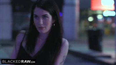 Rob Piper And Evelyn Claire - Attractive Teen 18+ Enjoys Interracial Sex For The 1st Time - hotmovs.com