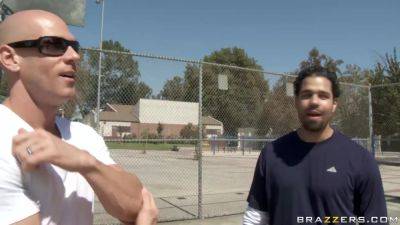 Psychotic Milf 2 With Johnny Sins, Veronica Rayne - Brazzers - hotmovs.com