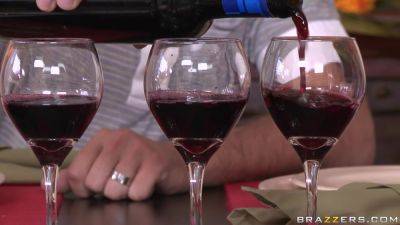 Stuffed Turkey With Heidi, Keiran Lee - Brazzers - hotmovs.com - Turkey