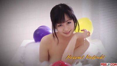 Japanese amateur Nozomi Hatuki squirts while playing with toys at home - more at Pissjp.com - sexu.com - Japan