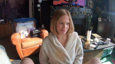 Manager Convinces His Employee To Fuck Him To Lose Early - hclips.com