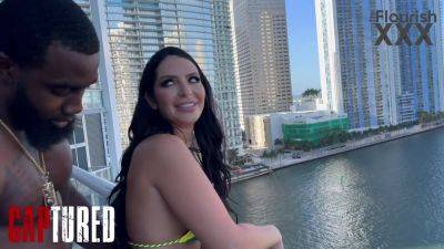 Preview Captured Episode 5 Season 3 Alexa Payne - hotmovs.com